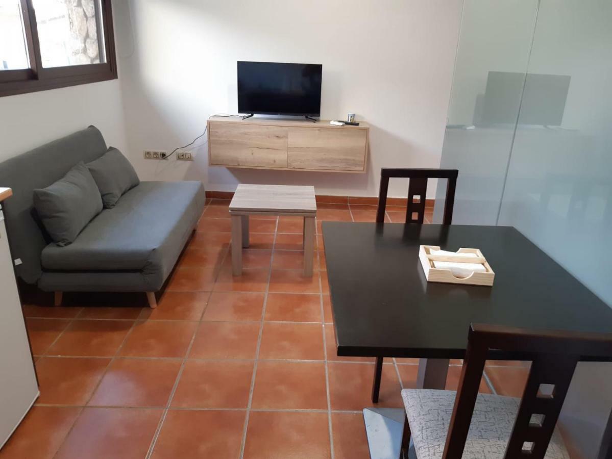 Apartamentos Fuente Arriba 波亚莱斯－德尔奥约 外观 照片