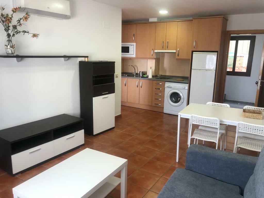 Apartamentos Fuente Arriba 波亚莱斯－德尔奥约 外观 照片
